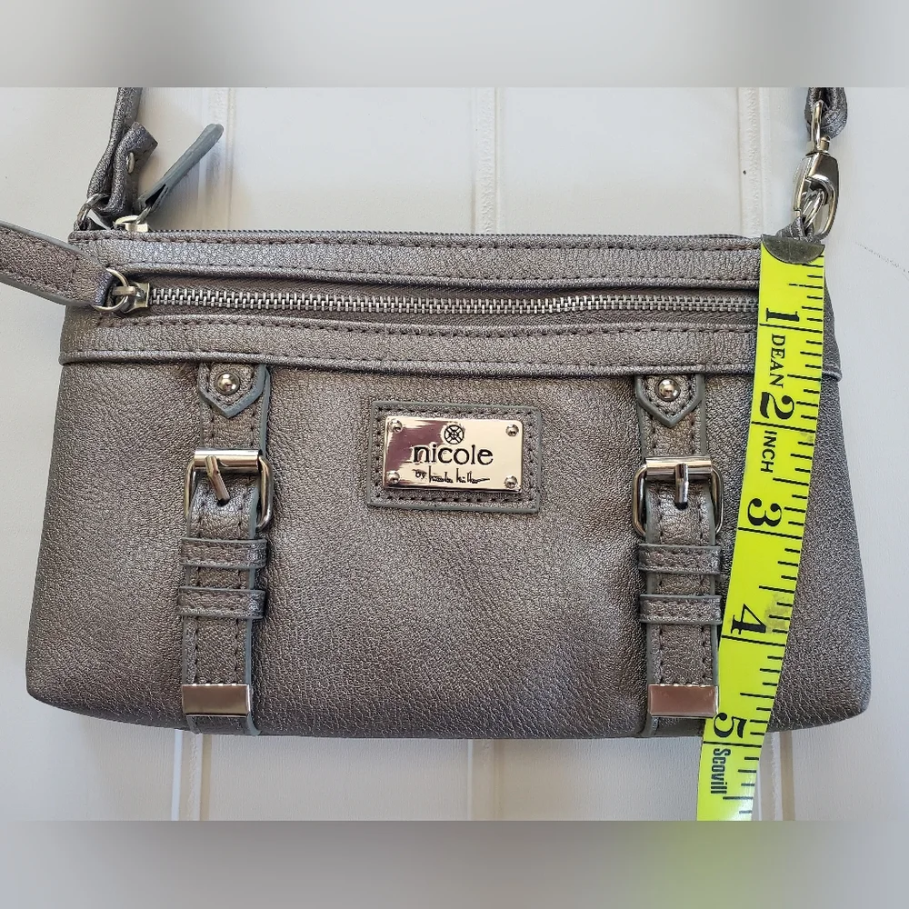 Small Silver Purse - Picture 6 of 8